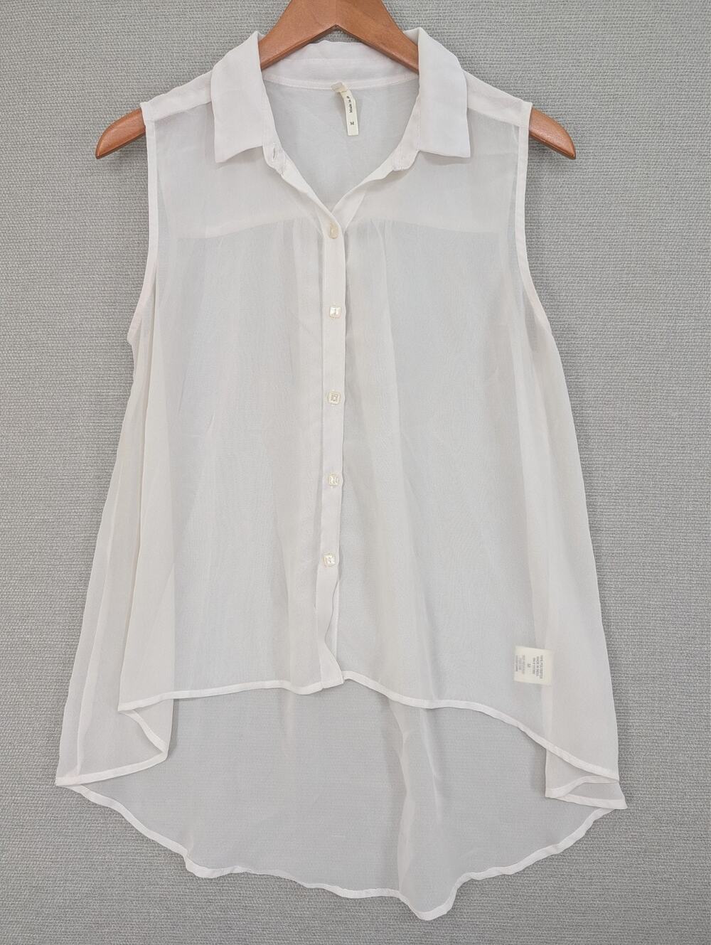Truth NYC Blouse Top Sleeveless Cream Size Medium -0226E48